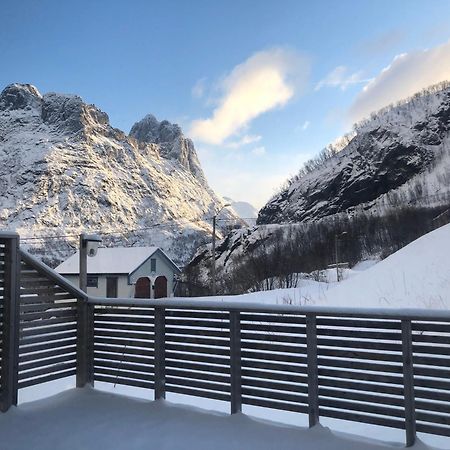 Segla Guesthouse - With View Of Fjord Fjordgard Exterior foto