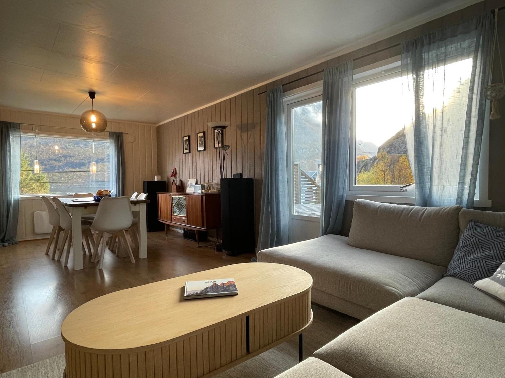 Segla Guesthouse - With View Of Fjord Fjordgard Exterior foto