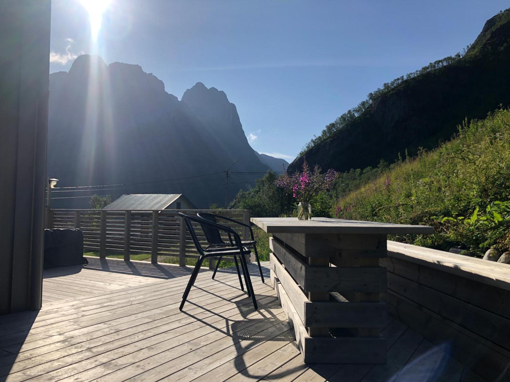 Segla Guesthouse - With View Of Fjord Fjordgard Exterior foto
